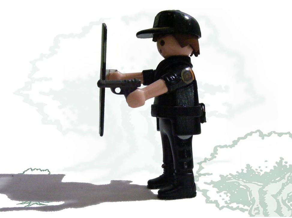 Muñeco articulado UPR de la Policía Nacional