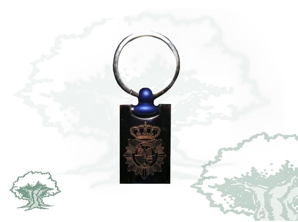 Llavero Policía Nacional cuadrado