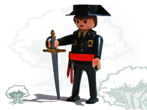 Muñeco articulado Guardia Civil con fajin y sable