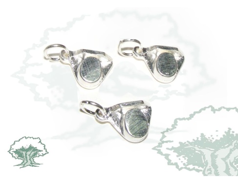 Colgante Tricornio plateado