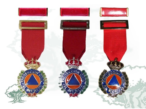 Medalla al Mérito de la Protección Civil distintivo rojo