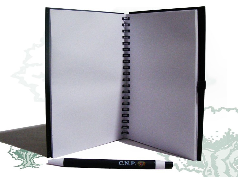 Libreta Policía Nacional de gusanillo