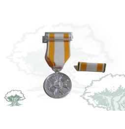 Medalla de la Orden de Isabel la Católica de plata