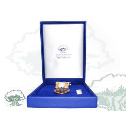 Medalla de la Orden de Isabel la Católica de bronce