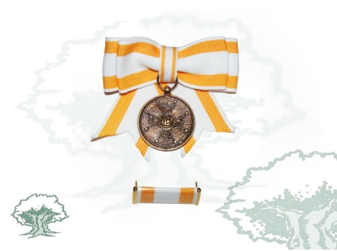 Medalla Dama de la Orden de Isabel la Católica lazo