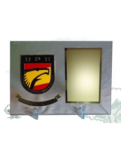 Placa UPR Policía Nacional