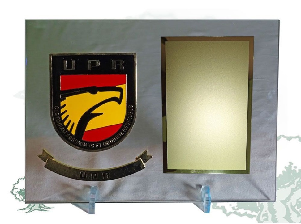 Placa UPR Policía Nacional