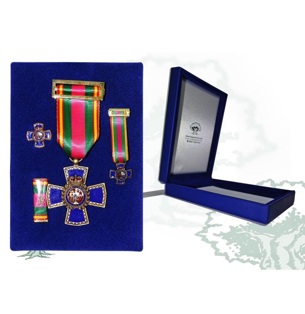 Medalla a la Dedicación Policial de lujo