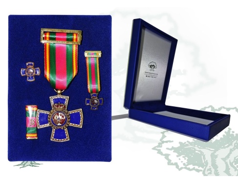 Medalla a la Dedicación Policial de lujo