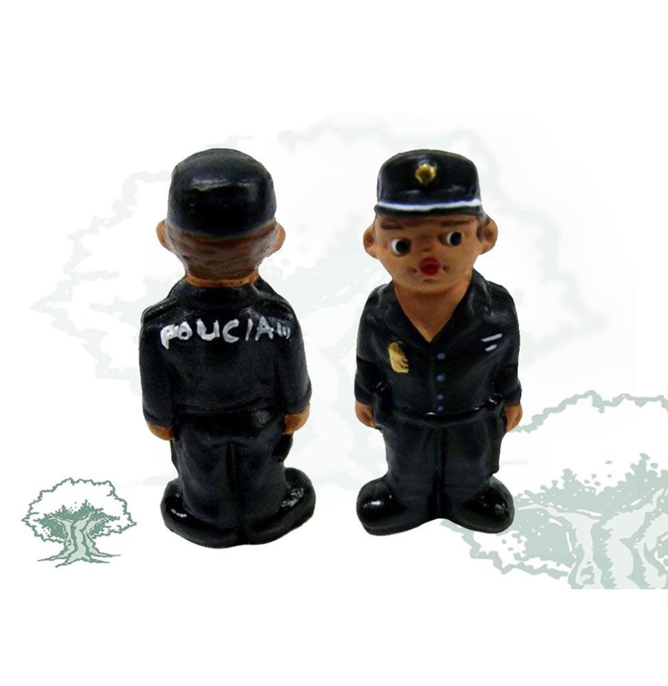 FIGURA POLICÍA NACIONAL DE BARRO