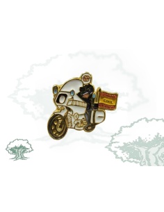 Pin Guardia Civil de Tráfico motorista bandera España