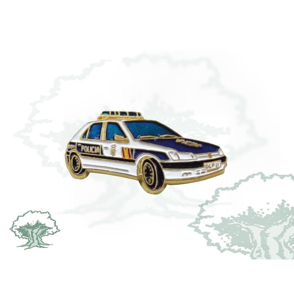 Pin coche patrulla nuevo de la Policía Nacional