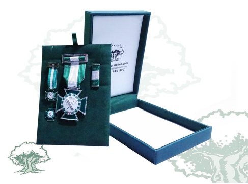 Cruz Orden del Mérito de la Guardia Civil distintivo blanco de lujo