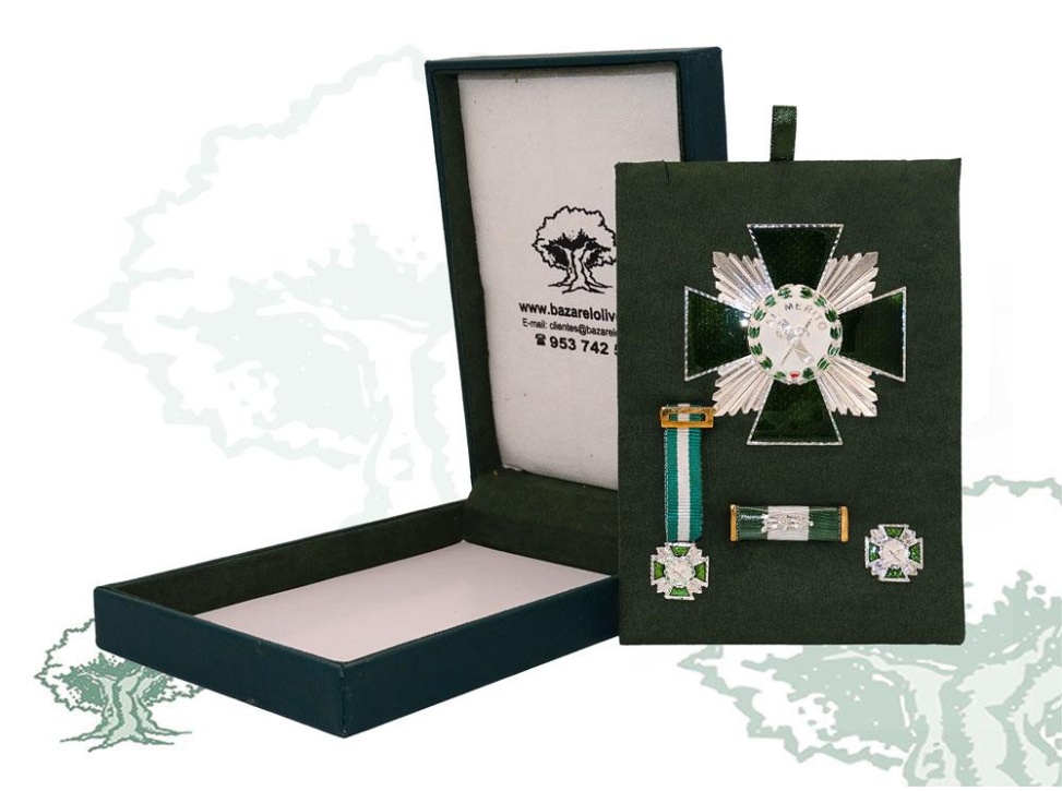 Cruz de Plata Orden del Mérito Guardia Civil de lujo