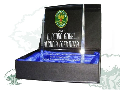 Placa dedicatoria de cuña Guardia Civil de Tráfico