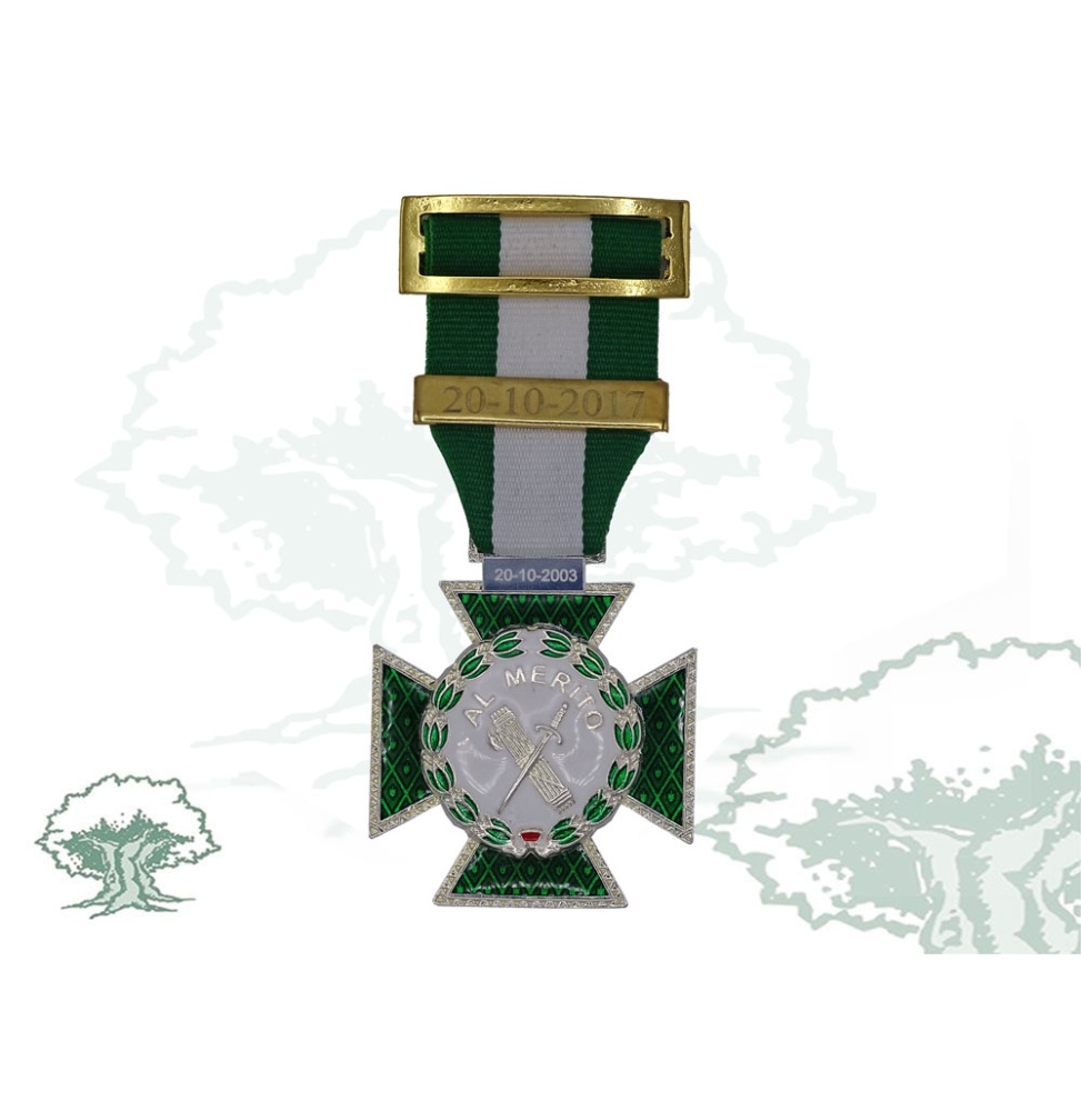 Cruz de la Orden del Mérito de la Guardia Civil distintivo blanco
