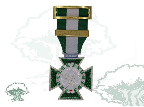 Cruz Orden del Mérito de la Guardia Civil distintivo blanco