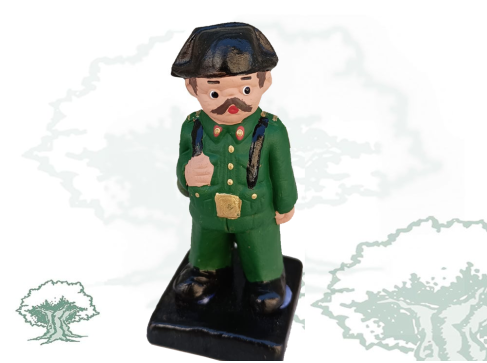 Figura Guardia Civil de barro 8x3,5 cm