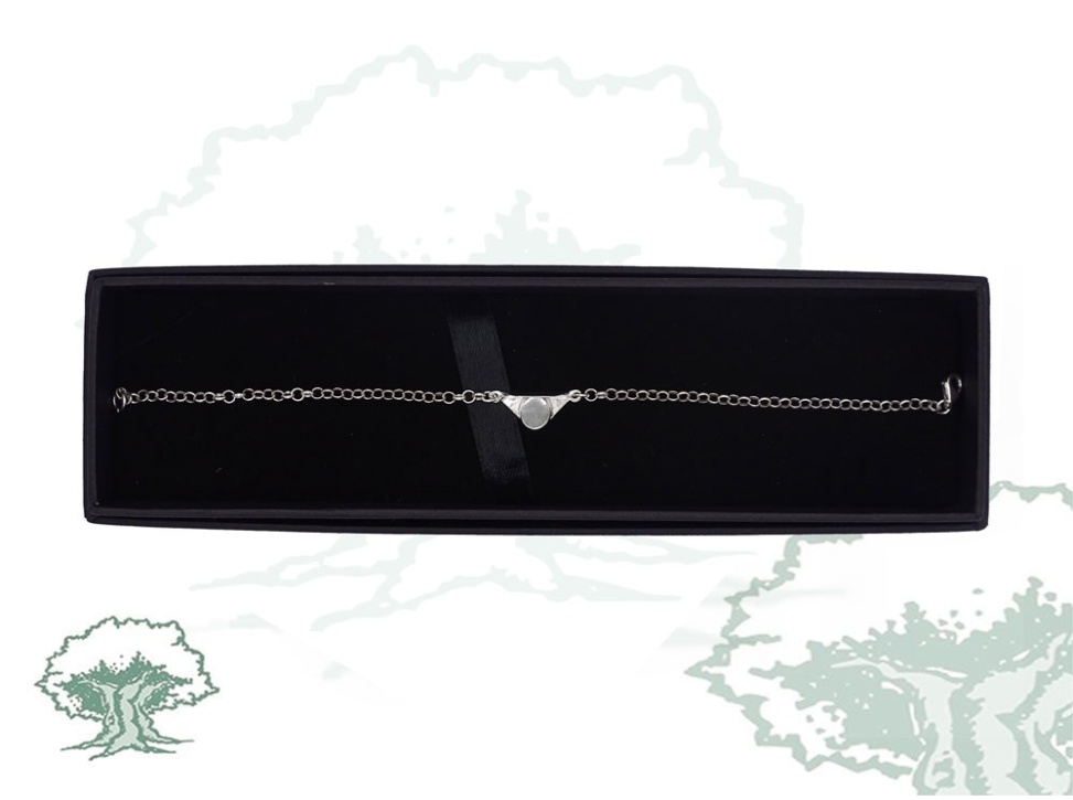 Pulsera Tricornio mediano con eslabones de plata