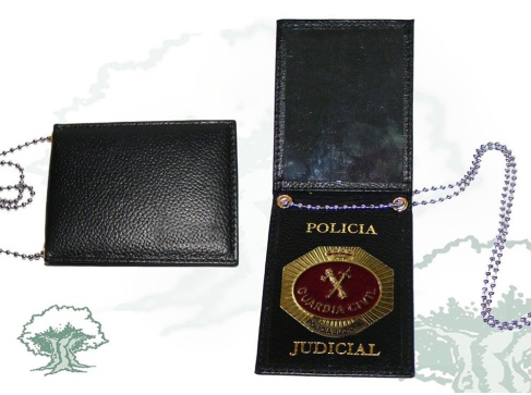 Cartera con chapa octogonal Policía Judicial de la Guardia Civil para colgar