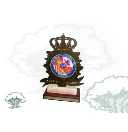 Figura con emblema de la Policía Nacional pequeña