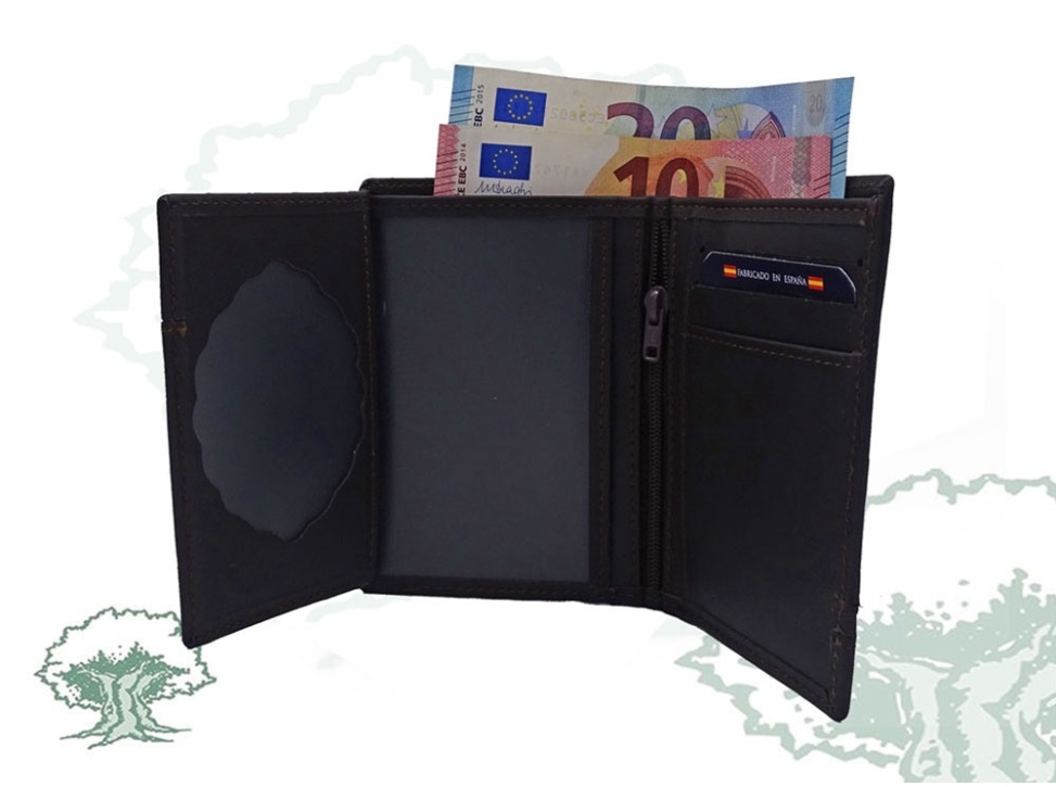 Cartera cremallera con chapa