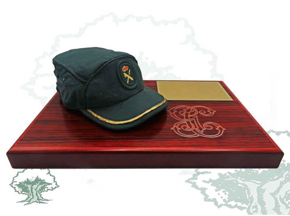 Gorra sobremesa Guardia Civil decorada a mano