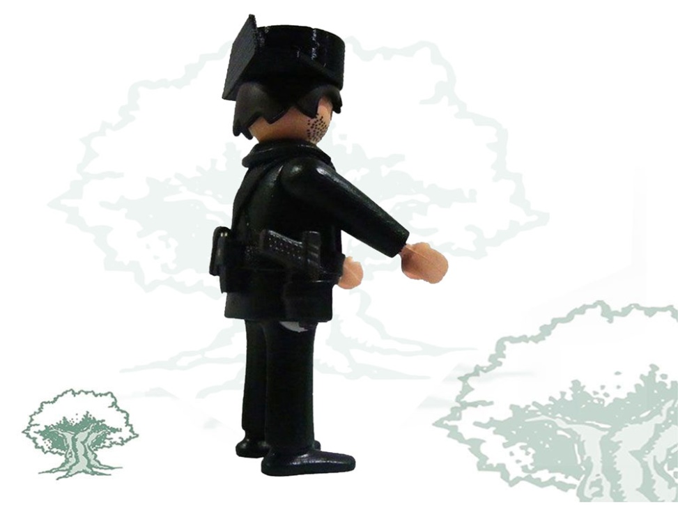 Muñeco articulado Guardia Civil con traje diario