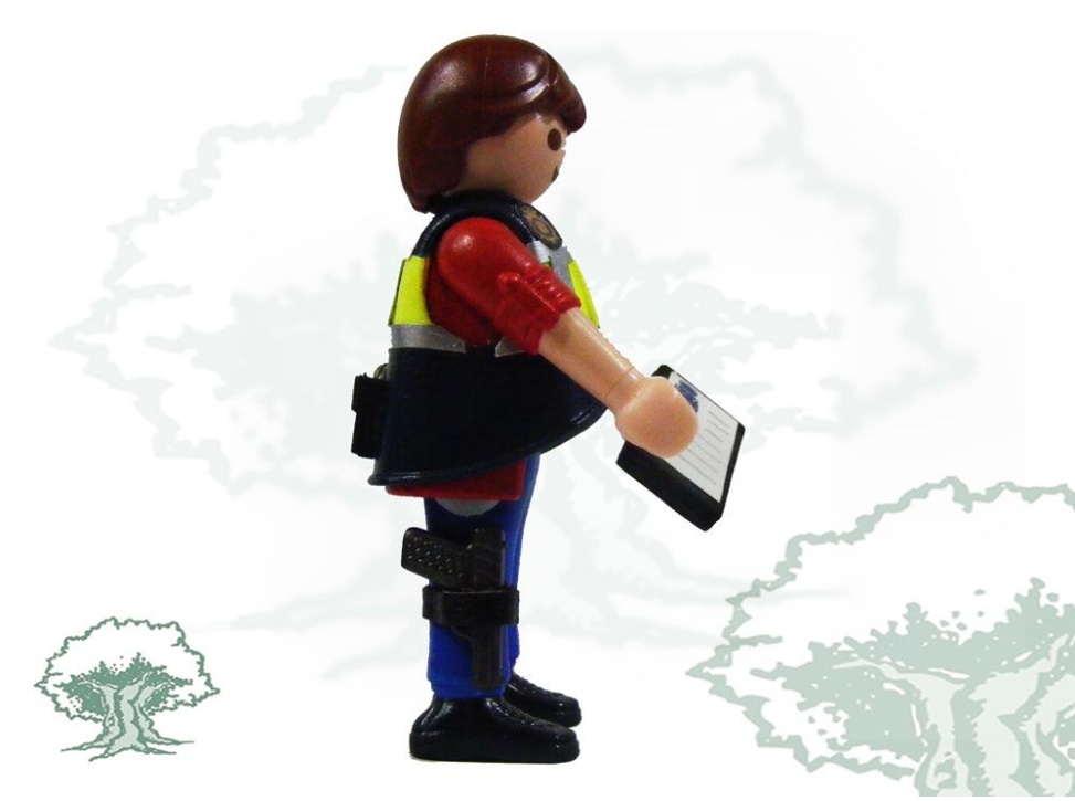 Muñeco articulado Policía Nacional de paisano