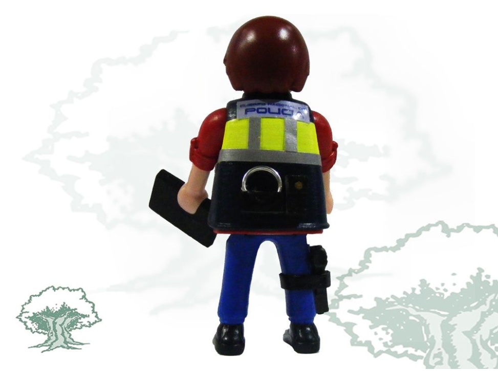 Muñeco articulado Policía Nacional de paisano