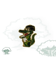 Pin caimán con tricornio