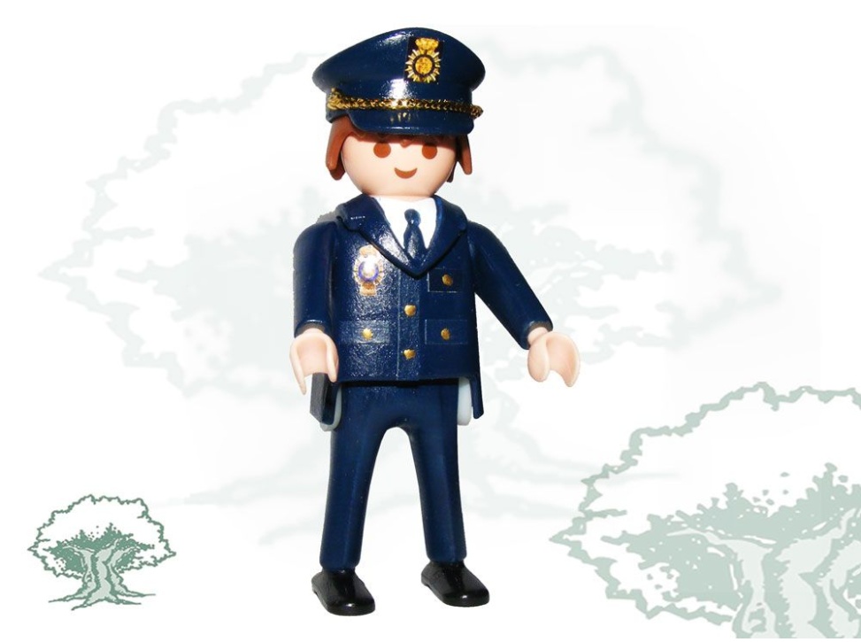 Muñeco articulado Policía Nacional traje diario