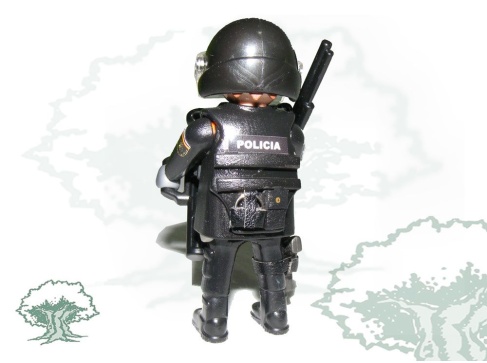 Muñeco articulado GEO de la Policía Nacional